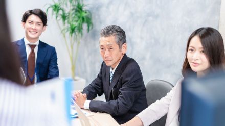 他の人のアイデアは自分で考える前に聞くべき？それとも考えた後に聞くべき？実はその＜順番＞が重要だった