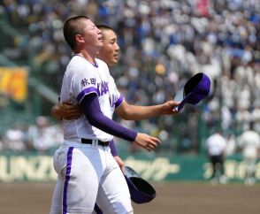 【甲子園】オリックス・吉田輝星が見守るも金足農勝利ならず　１５４球熱投の弟・大輝は涙