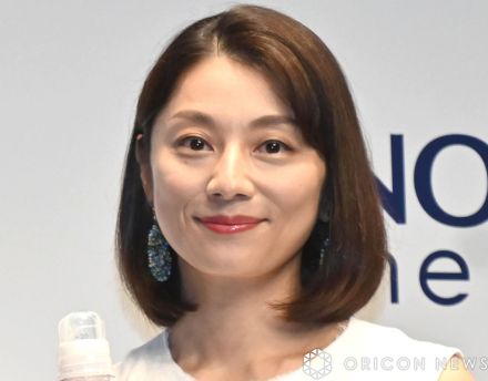 小池栄子、ドロンジョ様っぽい“妖艶ルック”のオフショが「スタイル抜群」「カッコいい」と反響　「#新宿野戦病院 第6話より」