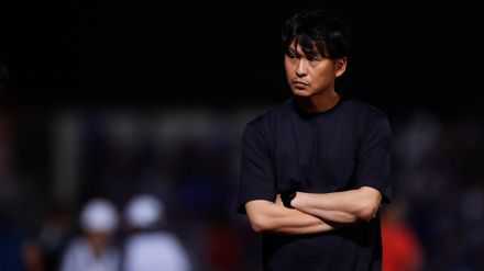 サガン鳥栖、川井健太監督と双方合意のもと契約解除を発表。後任は木谷公亮テクニカルダイレクターが監督に就任 | Jリーグ