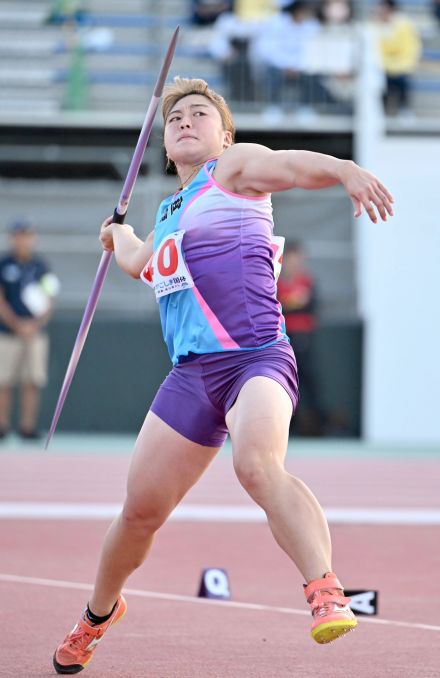 パリでの小さな奇跡！女子やり投げ決勝進出アスリートが幸運な再会を報告