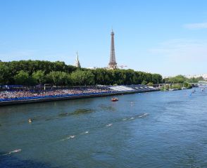 仏メディアがセーヌ川水質問題を調査「水質が十分だったのは10日間のうち２日だけだった」