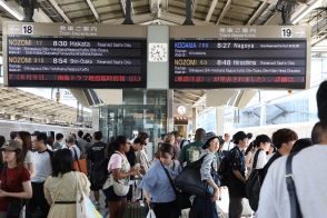 帰省客「親と避難経路確認」　巨大地震警戒、ラッシュ本格化　東京駅など