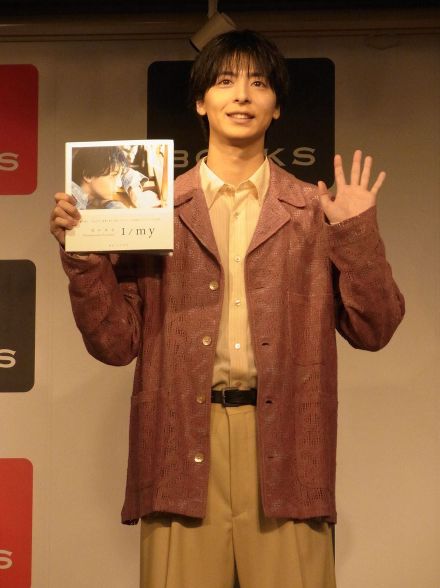 俳優１５周年の高杉真宙がフォトブックを「金メダル」