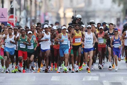 五輪マラソン心臓破りの坂に「箱根駅伝にもない傾斜!?」の声　選手苦戦、日本人「見たことないぞ」