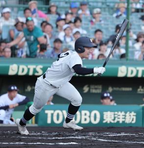 【甲子園】初回から両校が得点…打撃戦の予感漂う　第４試合掛川西・日本航空の一戦