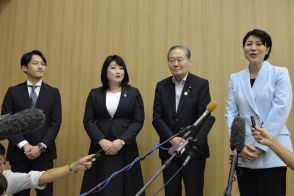 自民新潟、参院公募で意見発表会　元競泳「銀」の中村真衣さんら４人が政策などをアピール