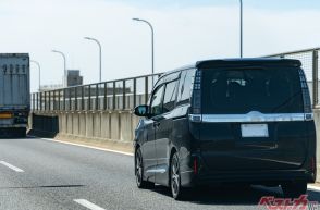 追い越し車線を走り続けてどかないアナタ! あおり運転の原因になってない? みなさんの切実な意見に感服しました!