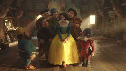 ディズニー実写版『白雪姫』予告解禁、2025年3月21日全米公開へ