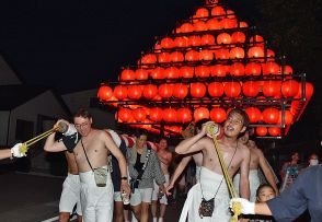 りんご山笠「ノレサ、ソレサ」青森県板柳町