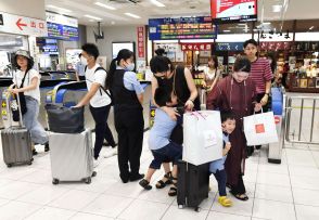 南海トラフ臨時情報は出たけれど…変わらぬ夏、帰省ラッシュ始まる　でもいつもと少し違う夏「レジャー控え実家で過ごす」　鹿児島県内