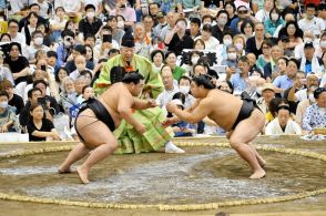 若隆元、若元春、若隆景　大波３兄弟に歓声　大相撲いわき場所　福島県