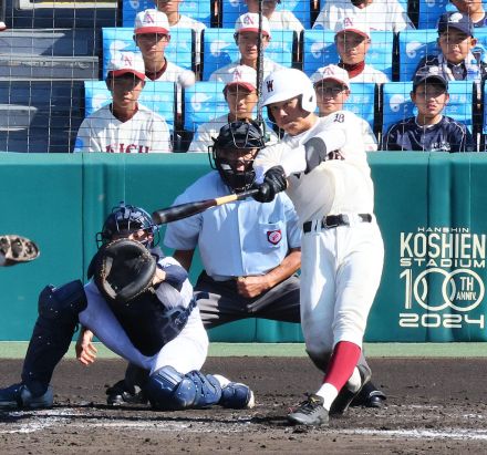 【甲子園】早実が９年ぶり白星　宇野真仁朗が逆転３点二塁打　鳴門渦潮エース185球完投も涙