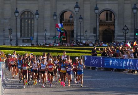 女子マラソン１０Ｋを３４分３２秒で通過　一山麻緒、鈴木優花、１万Ｍから中１日のハッサンら先頭集団…パリ五輪