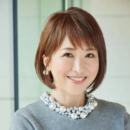 上品で可愛らしい「50代のショートヘア」小顔スタイル3選