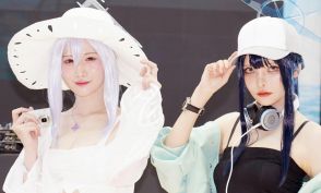 ＜ブルーアーカイブ＞コミケに人気レイヤー　夏らしい水着コスプレで魅せる！