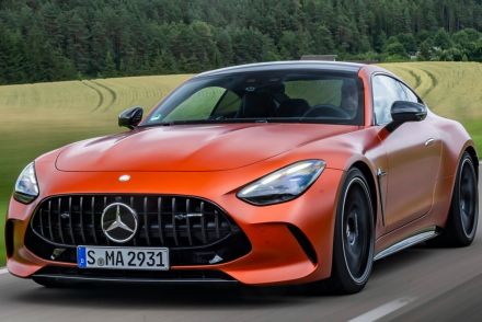 「ワン」超えの0-100km/h 2.8秒　メルセデスAMG GT 63 S Eパフォーマンスへ試乗　歴代最速なV8 HV