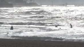 台風の影響で波のうねり大きく“遊泳注意”の海水浴場で77歳の管理員が溺死　波に流されたように見えた70歳男性の救助に向かい…