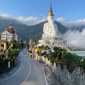 定番からSNS映えまで！ タイで巡りたい美しい寺院建築 5選