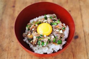 【ピリ辛 韓国風ごはんレシピ】 カツオとにらのユッケ丼 香味野菜多めがいい！