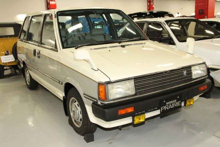 まだ「ミニバン」がなかった時代に3列シートで勝負！　日産プレーリー＆三菱シャリオの開拓者っぷりがスゴイ!!