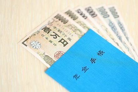 年金世帯に【追加の給付金】が支給予定。2019年に始まった「年金生活者支援給付金とは？」