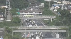 中央道　上り線　笹子トンネルを先頭に11km、小仏トンネルを先頭に17kmの渋滞　【午後3時現在】