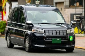 「ラジオをつけて」とも言われない…タクシーで聴く機会なぜ激減？ 実は車両にも原因の一端が!?