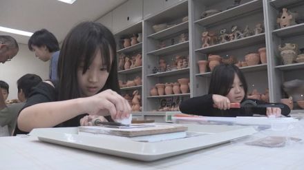 夏休み中の子どもたちが勾玉や陶器づくりに挑戦　群馬・渋川市