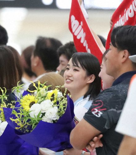 日本選手団帰国　成田空港には約600人出迎え　東京五輪メダリストの姿も「私も胸が熱くなりました」