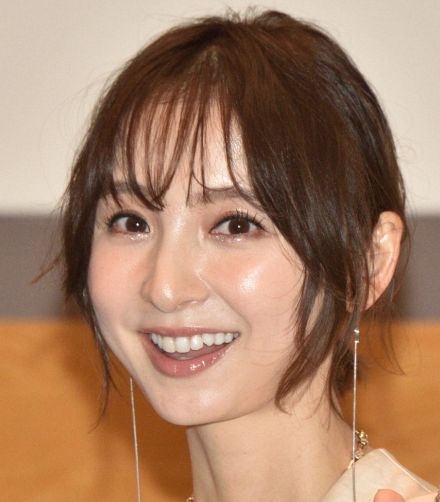 篠田麻里子　AKB時代に早着替えで大失態「恥ずかしすぎる」まさかの状態のままダンスしていた