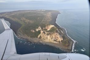 ご飯がハエで真っ黒、大量の蚤、異様なガスの臭い…「硫黄島」で零戦パイロットが見た地獄