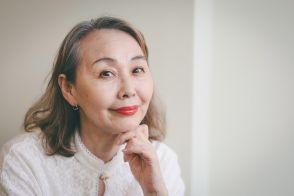 「16人の作家たちがセーラー服と学ラン?で芝居します」直木賞作家・朝井まかてが66年ぶりに大阪に復活する文士劇に込めた思い