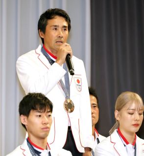 ９２年ぶりメダルでチームジャパン団長賞　総合馬術団体の“初老ジャパン”の大岩義明「表彰式は…あまりないものですから」