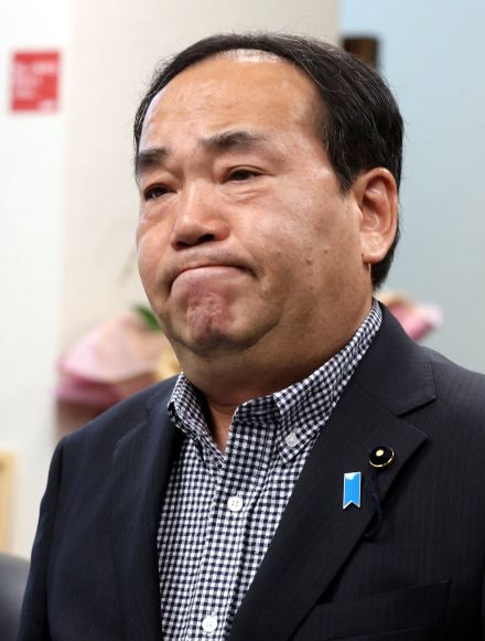 与野党の各県組織幹部にも衝撃走る　岸田首相の総裁選立候補見送り　理由に厳しい見方も