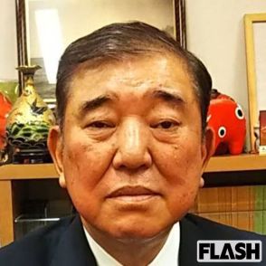 岸田首相「総裁選不出馬」で“最有力”の石破茂氏、課題は夫人の「ファーストレディへのためらい」