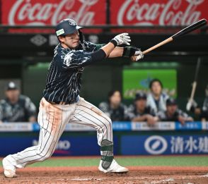 連敗8で止めて30勝到達の西武で光る「1番外崎修汰」願いは「チームに勢いつけられるように」