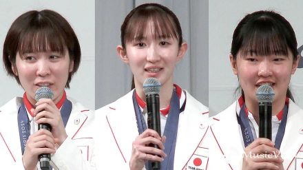 【パリ五輪】卓球・早田ひな、痛み乗り越え銅　団体銀の平野美宇＆張本美和と帰国会見で感謝