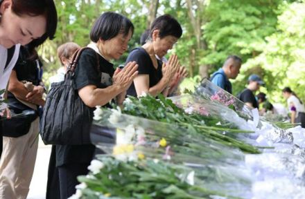 終戦の日、靖国神社や千鳥ケ淵で追悼　平和願い「思い受け継ぐ」