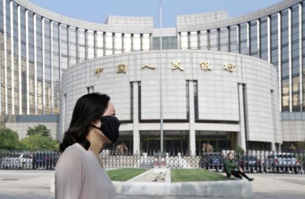 中国人民銀行、景気下支えで新たな政策を計画＝総裁