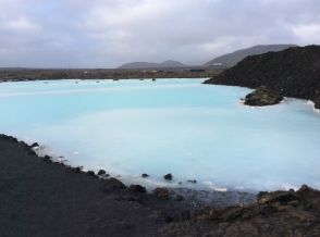 日本に並ぶ温泉大国・アイスランド　入浴には水着と上着が必須ってホント？　事情通に話を聞いた