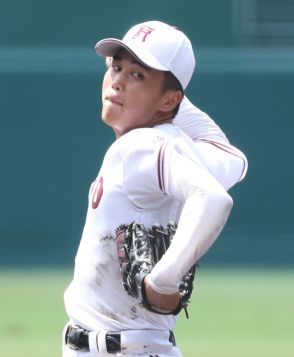 【甲子園】4季連続出場の広陵 東海大相模に逆転負け 8強進出ならず...エース・高尾が救援登板で5失点 4安打で痛いスクイズ失敗