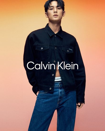 SEVENTEENミンギュ、Calvin Kleinから腹筋覗かせる