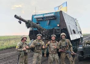 ロシア軍「異形の戦車」を集中投入 しかしウクライナ軍の猛攻撃を受ける