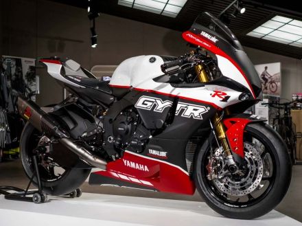 【海外】買えるSBKマシン「GYTR R1 Pro 25th Anniversary」1号車が完成！ 価格は約2600万円也