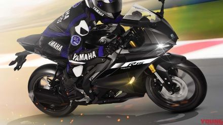 ヤマハ「YZF-R15M」「YZF-R15」にニューカラー登場！ 日本仕様の次期カラーもこうなる？【海外】