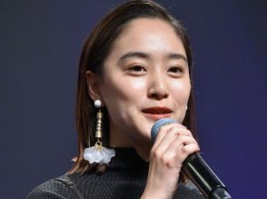 吉田美佳子、24歳差の元“入れ墨ボクサー”大嶋宏成氏と結婚発表