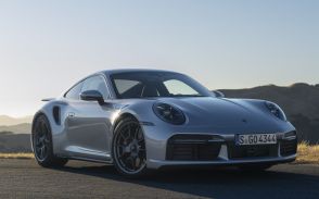 ポルシェ、911ターボ誕生50周年記念の限定モデル「911ターボ50イヤーズ」予約受注開始