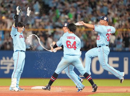 【ヤクルト】長岡秀樹、７月のスカパー！サヨナラ賞を受賞　７・28広島戦で逆転サヨナラ二塁打