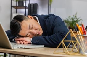 「睡眠負債」が日本人の生産性を下げている？　1日1時間を取り戻すのに「4日」という現実